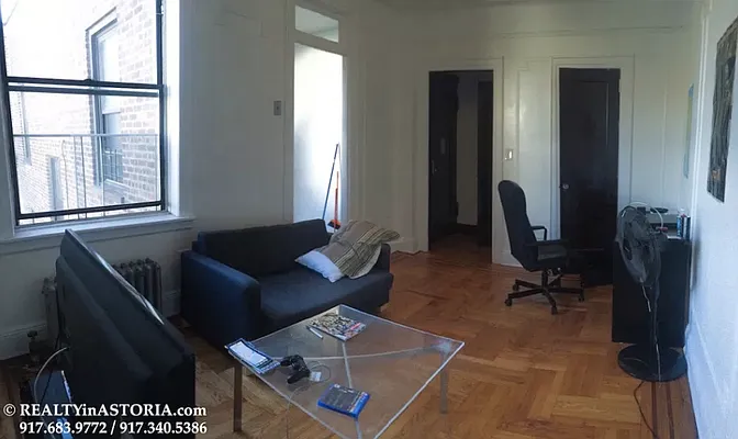 Rented by Alexiou Realty | media 3