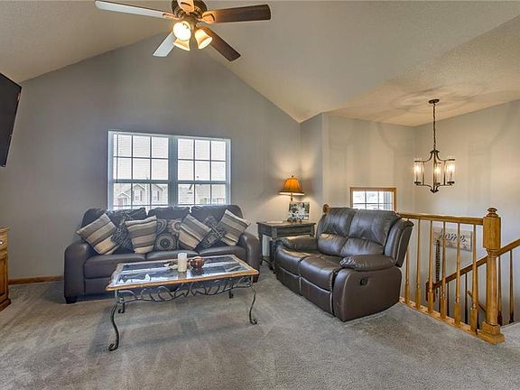 4th image of 1305 Dean Dr