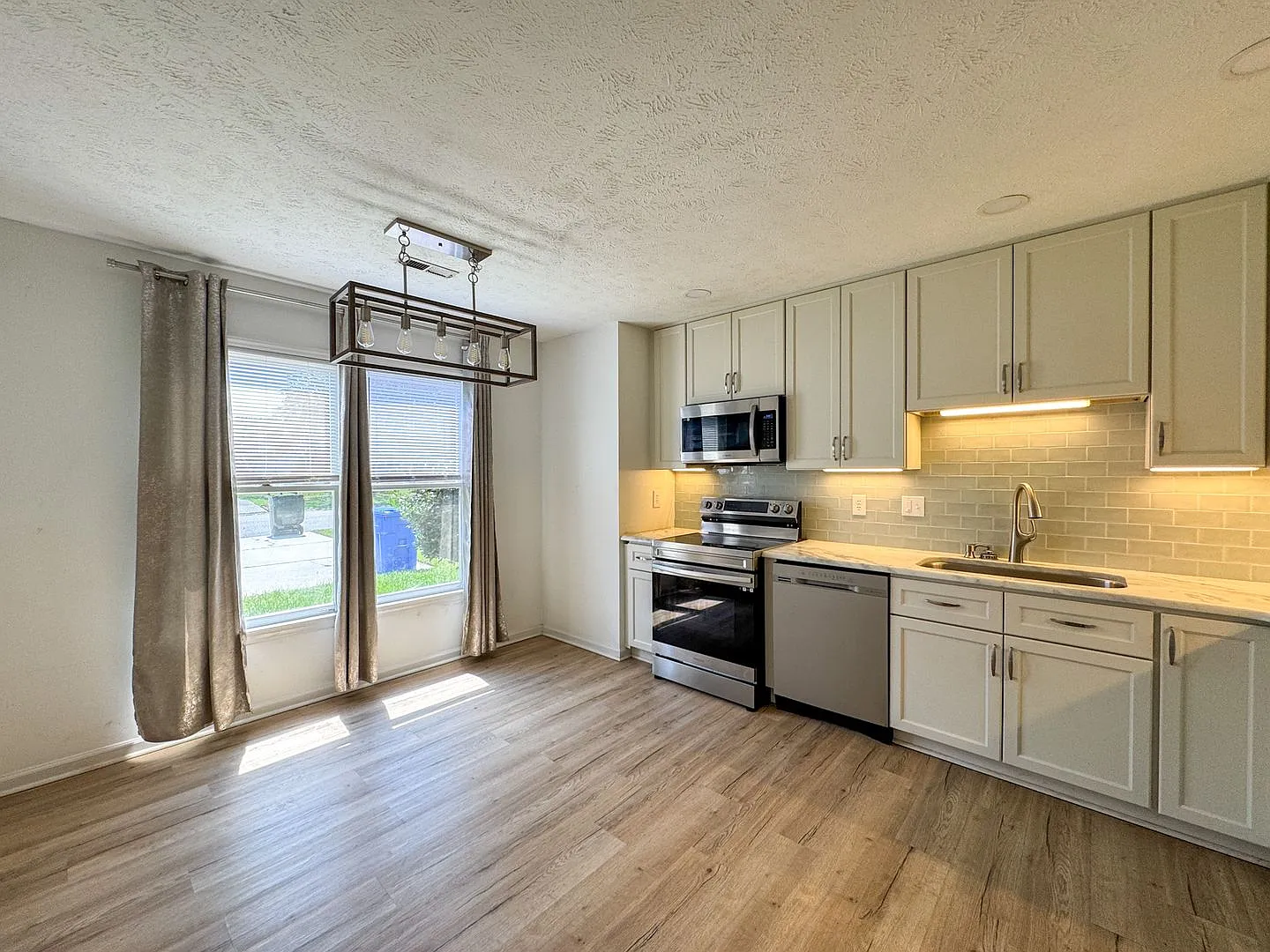 Cute 3 Bed 2 Bath Home in Fayetteville — Photo 3