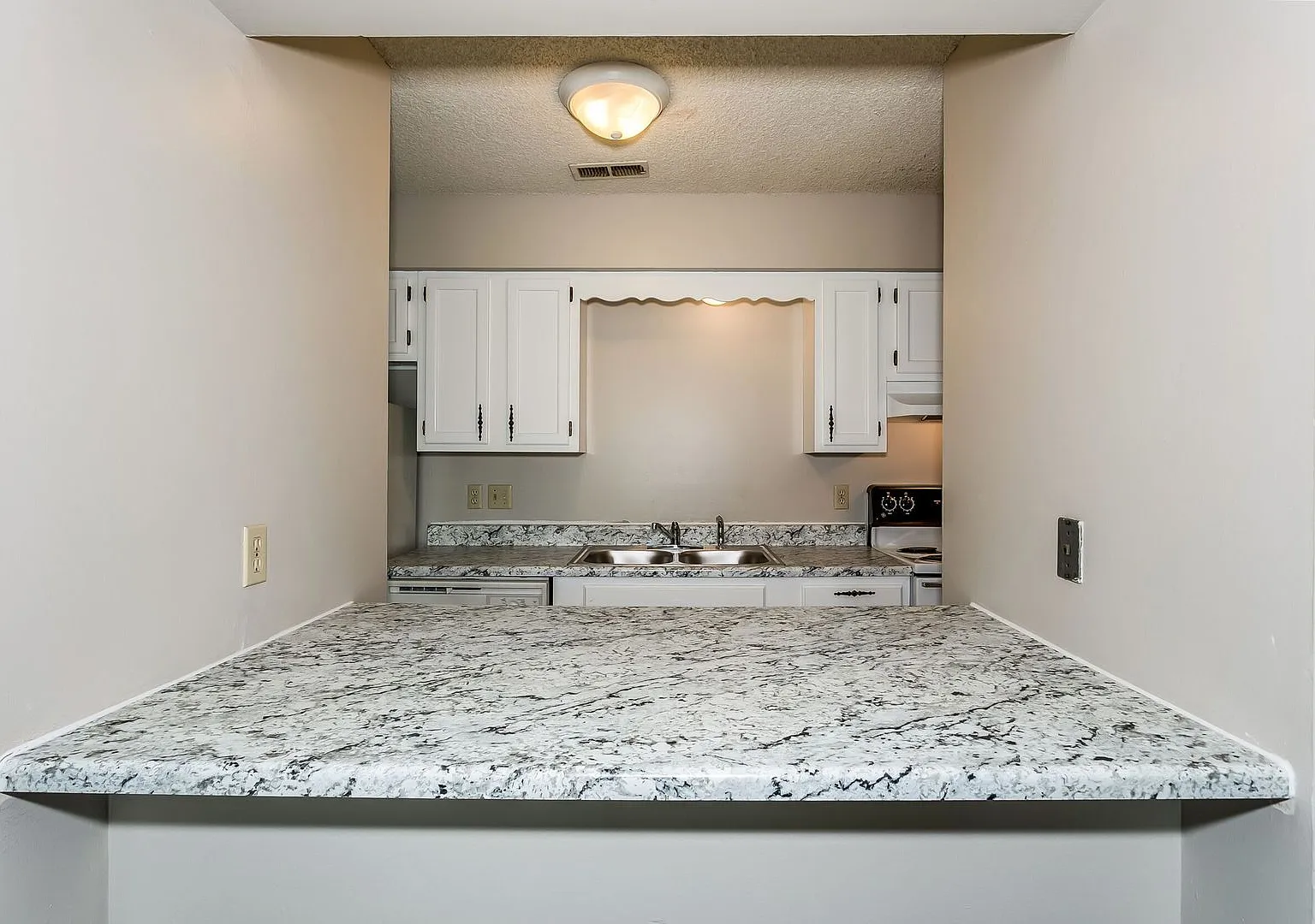 North Ridge Apartments — Photo 3