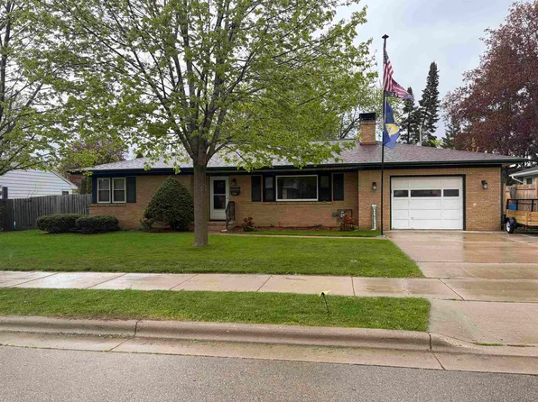 134 E Goodland St, Sun Prairie, WI 53590