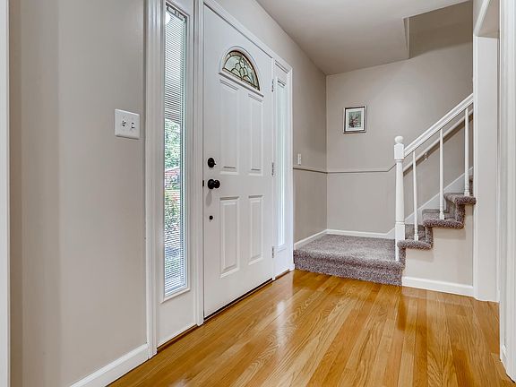 5th image of 1108 Glenmoor Ct
