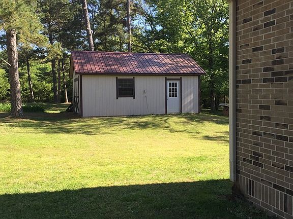 Shop
						:
						16 x 24, Concrete floor