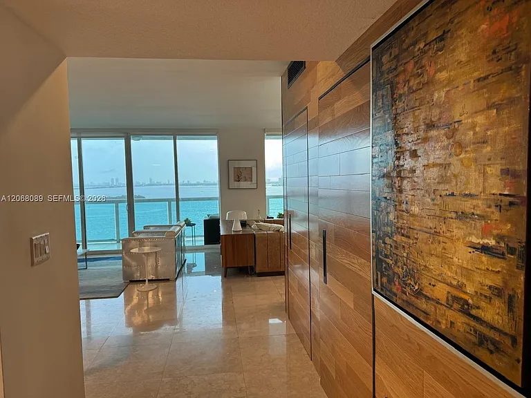 1800 N Bayshore Dr #1609 — Photo 3