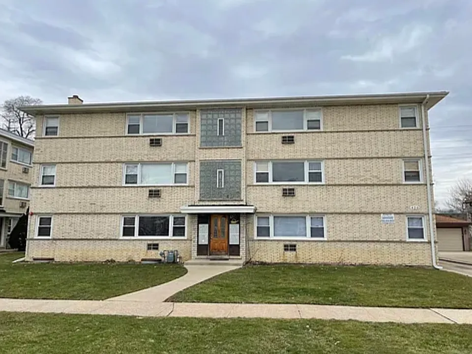 420 Beach Ave #3B