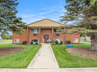 168 Valley Vista Dr SE, Lowell, MI 49331