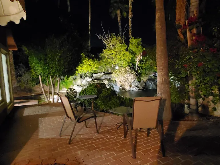 1358 W Meadow Green Ln — Photo 7