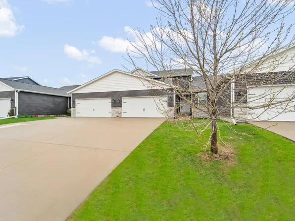 712 Grindstone Cir, Waterloo, IA 50702