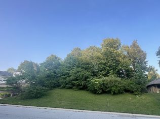 925 Classon Ln, Beech Grove, IN 46107