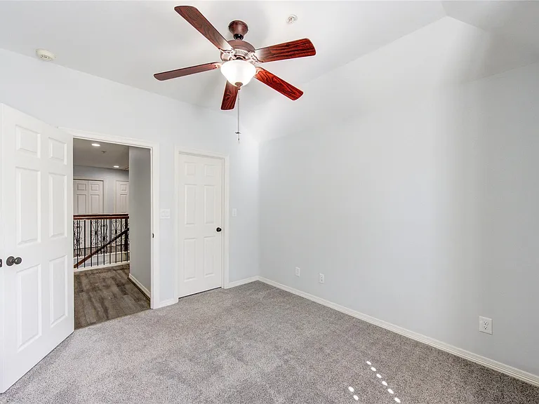 4340 Lake Walk Ct — Photo 36