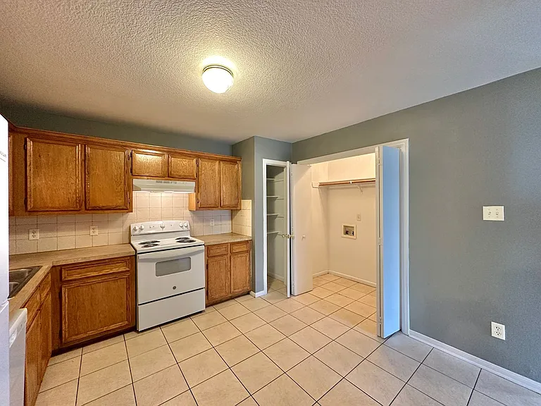 1501 Cinch Dr — Photo 8
