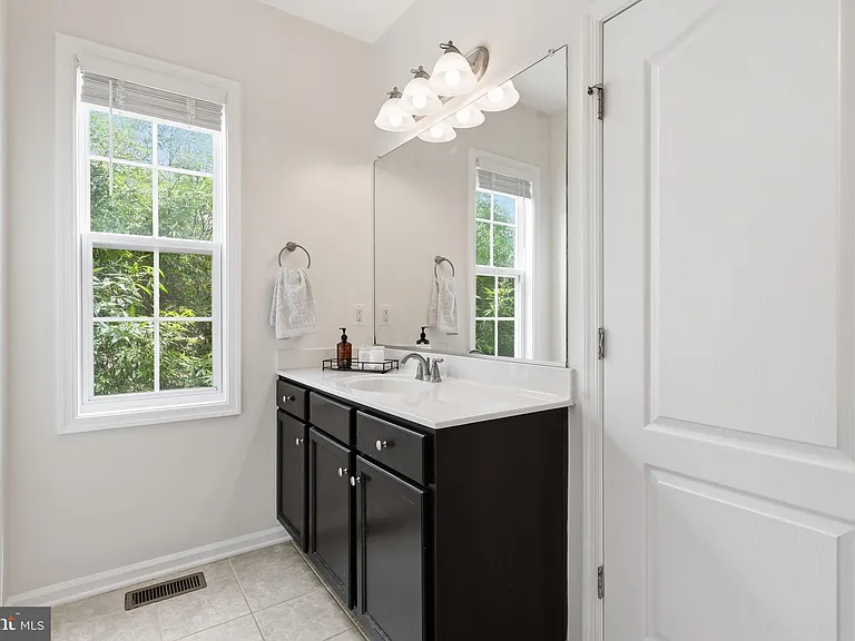 320 Timber Mill Ln — Photo 22