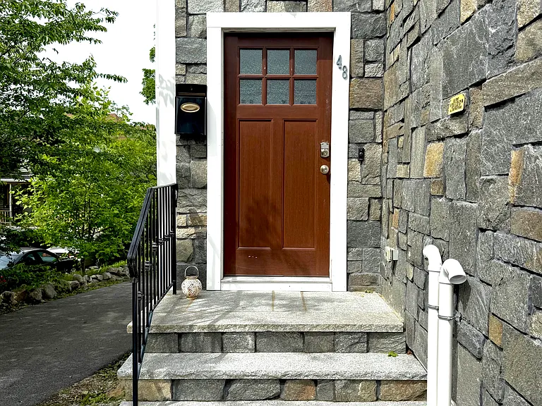 50 Main St #48 — Photo 15