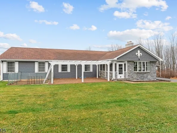 18 Old Wolfe Rd, Mount Olive Twp., NJ 07828