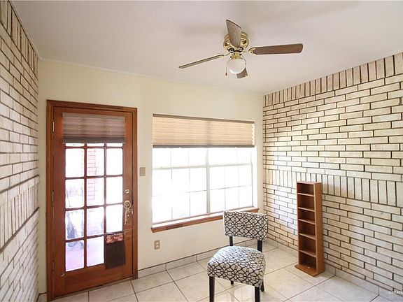 5th image of 2303 N 35th Ln