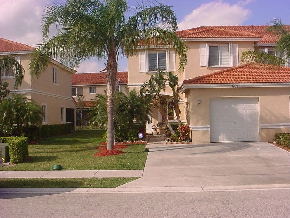 1st image of 1618 Cetona Dr