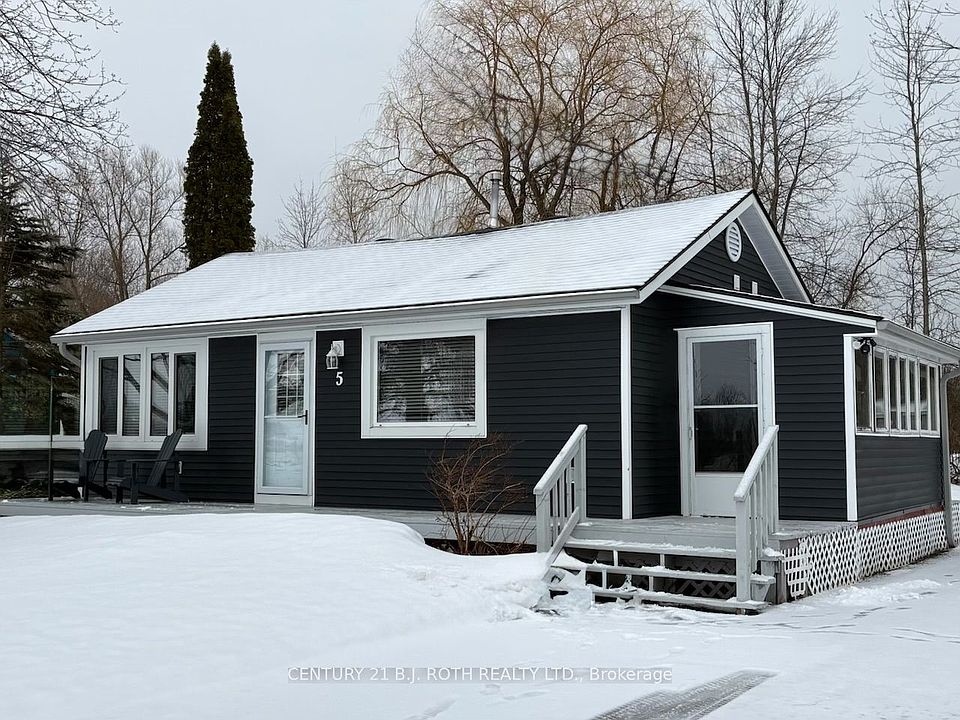 1st image of 5 Delta Dr