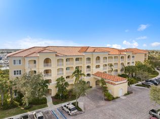33 Harbour Isle Dr Unit 201, Fort Pierce, FL 34949