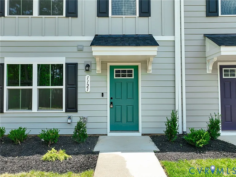 1121 Canterbury Ridge Rd — Photo 2