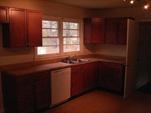 5390 Bryant Blvd — Photo 2