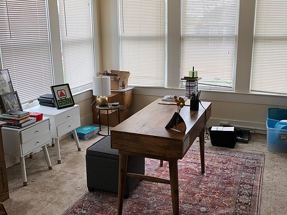 4th image of 215 E Magnolia Ave