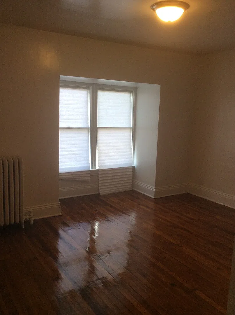 3 bedroom Apt in York City SD — Photo 2