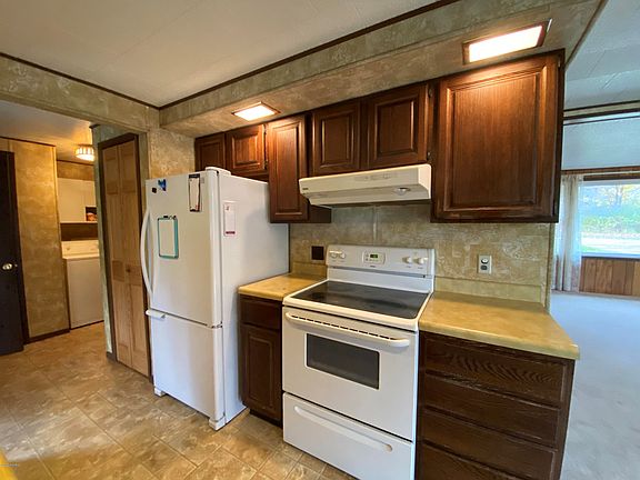 3rd image of 4468 Dawn Dr