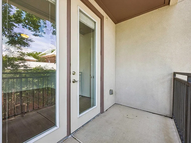 1900 Barton Springs Rd #4041 — Photo 7