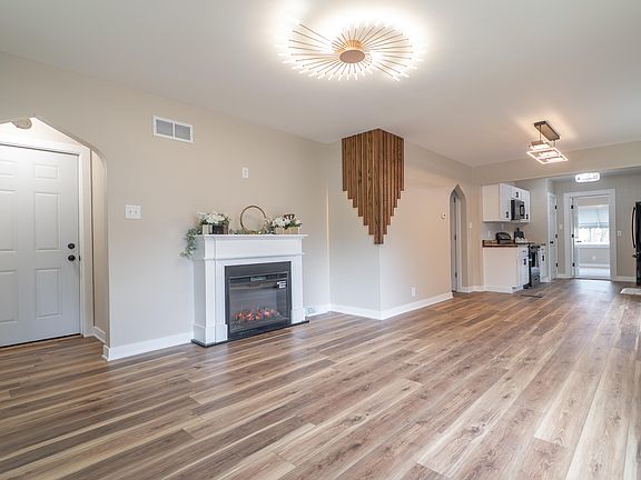 5th image of 1321 Parkview Ave