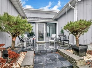 37 Woodward Rd, Slate Hill, NY 10973