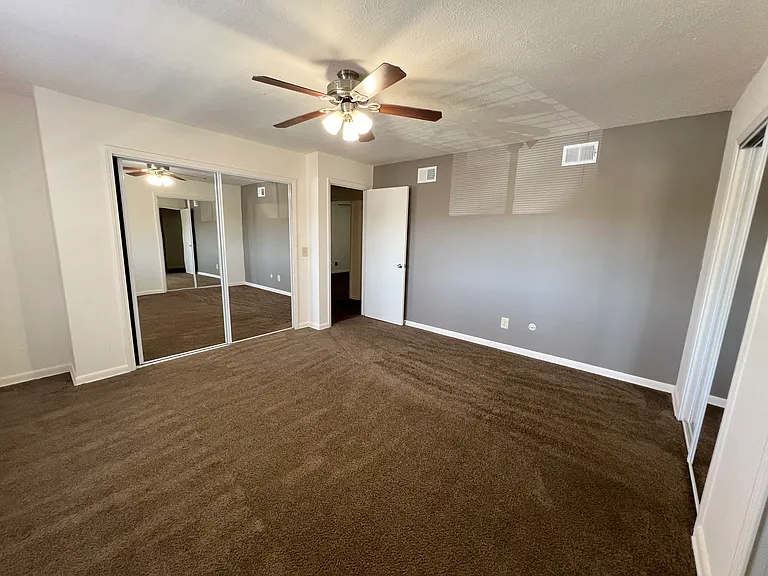 Mayfair Apartments — Photo 59