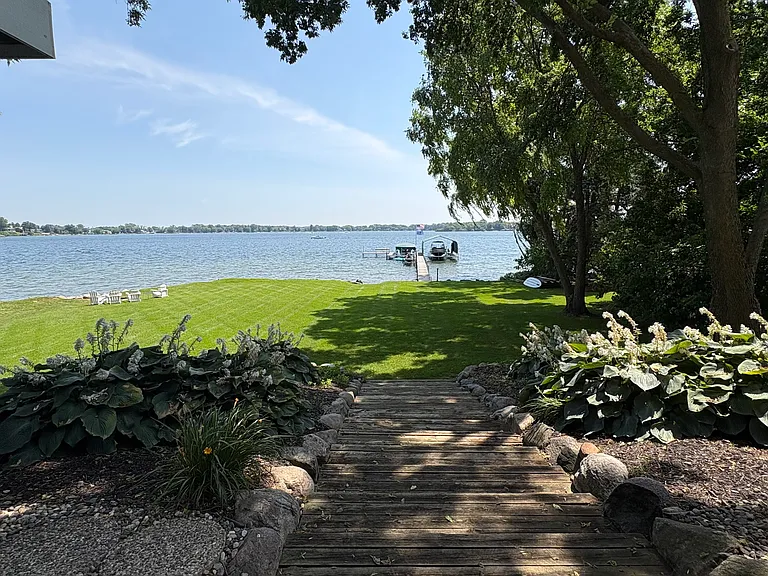3229 Casco Cir — Photo 35