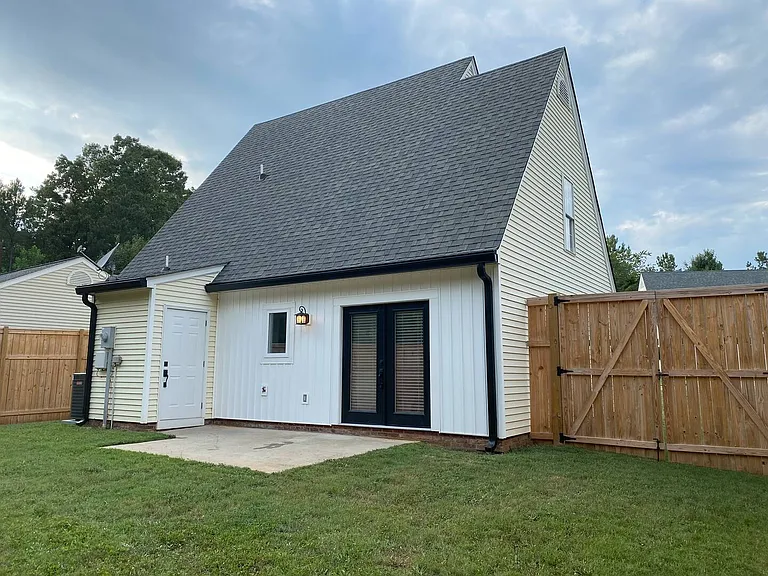 127 Arbors Ct — Photo 13