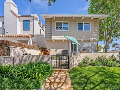 500 Larkspur Ave, Corona Del Mar, CA, 92625