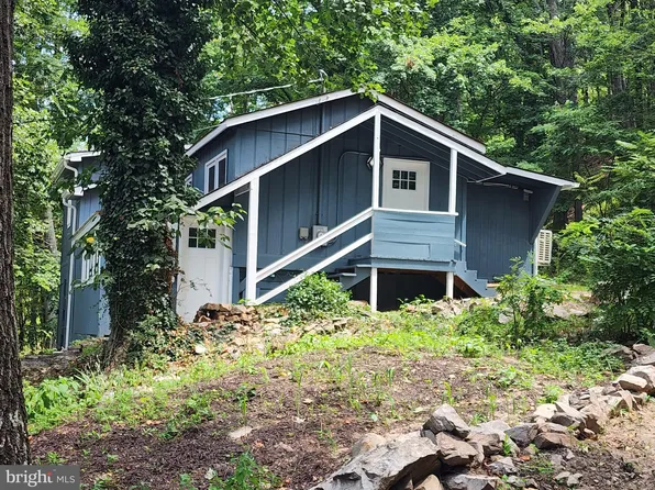 471 Cabin Rd, Augusta, WV 26704