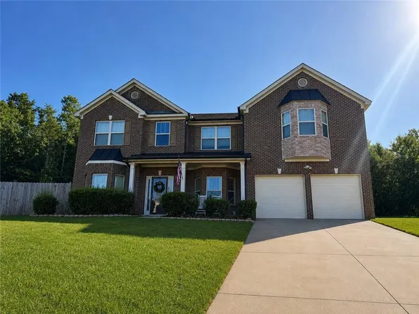 1 Waverly Dr, Fort Mitchell, AL 36856