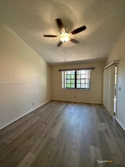 3176 Arbor Ln — Photo 10