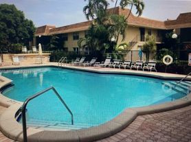 1174 NW 13th St