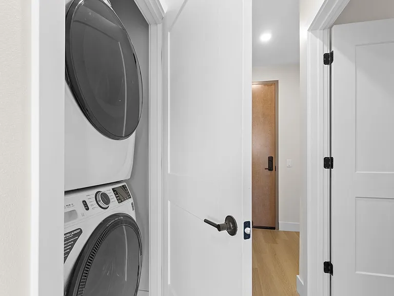 Frameline Apartments — Photo 30