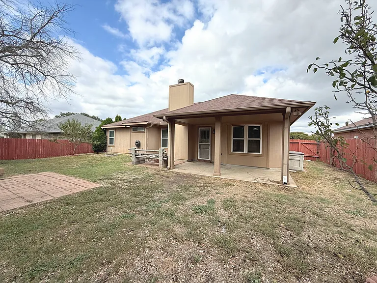 1002 Northern Dancer Dr — Photo 20