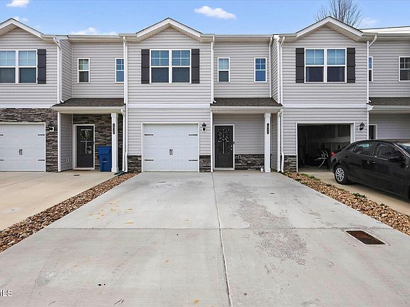 2nd image of 1028 Saylors Pl