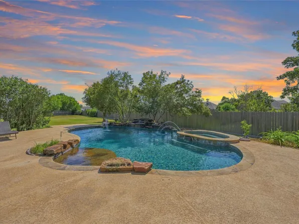 18807 Serene Water Ct, Montgomery, TX 77356