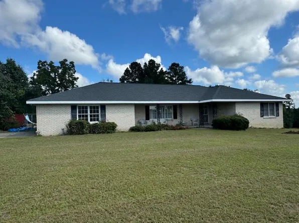 54 Hilltop Dr, Lumber City, GA 31549
