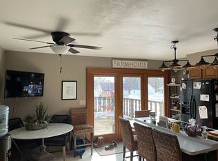 203 S Kiel St, Holstein, IA 51025