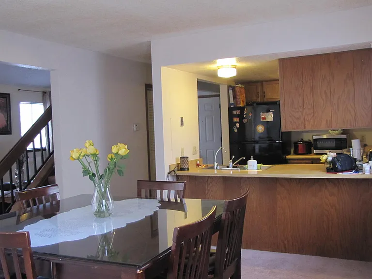 8904 Everett St — Photo 17