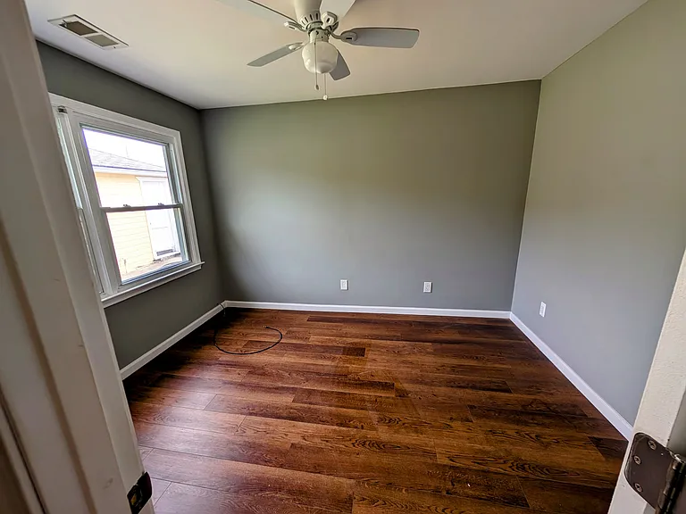 4302 Mandalay Ave — Photo 14