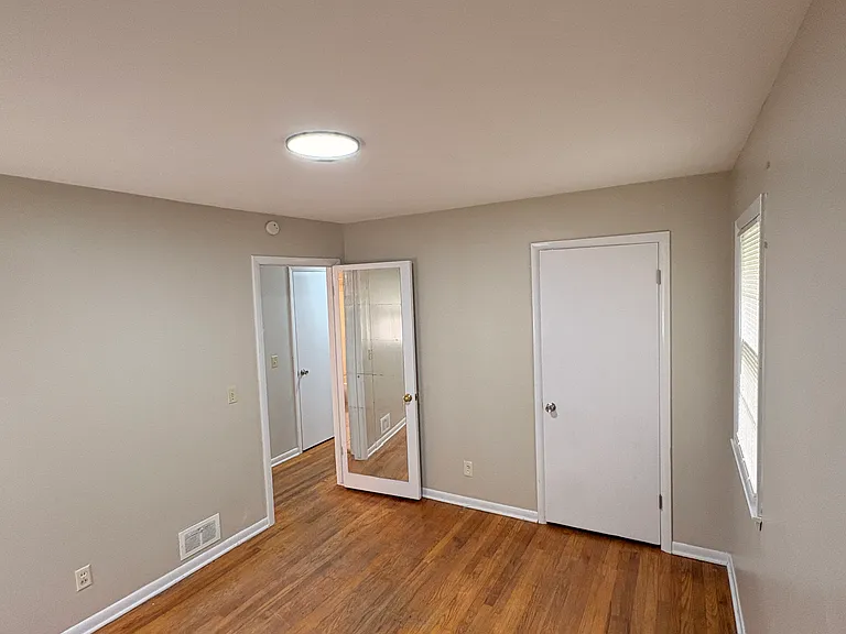 207 N Stark St #209 — Photo 6
