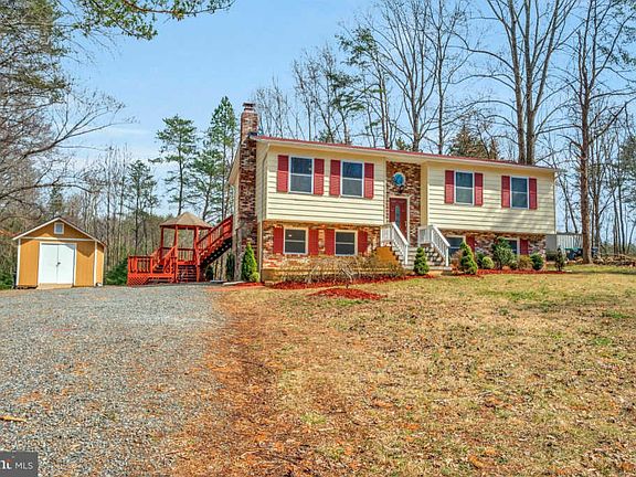 2nd image of 18 Clover Hill Dr