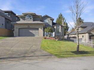 6707 122a St, Surrey, BC V3W0W1