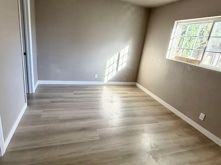 10671 Tibbs Cir — Photo 5